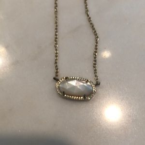 Kendra Scott Elisa necklace in gold ivory